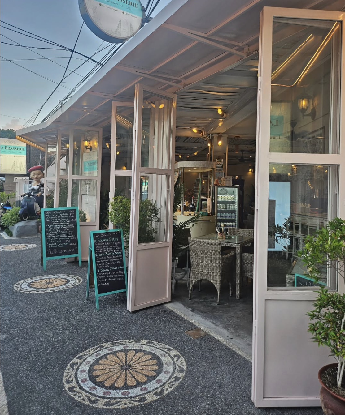 Thriving Established Restaurant in Jimbaran for Sale – F&B Opportunity in Bali — Property ID JU915